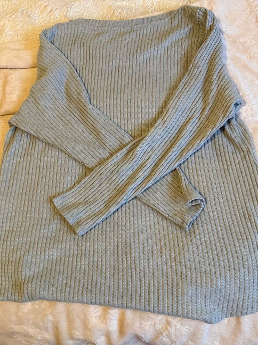 Ribbed Long Sleeve Top Button Detail Gray 95% Polyester